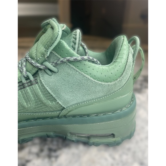 Nike Air Jordan Mae Dutch Green Sneaker. Size 8.5 - Picture 3 of 11